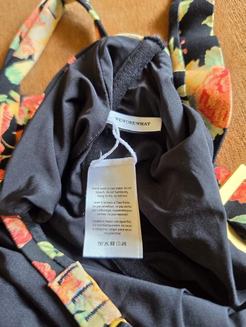 WeWoreWhat Underwire One Piece Swimsuit Golden Hour Black Multi Floral Sz M - Picture 7 of 9